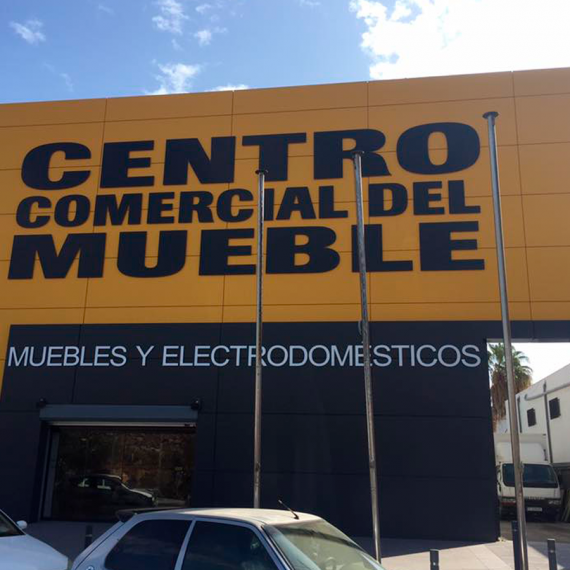 centro comercial del mueble rotulo fachada anuncios luminosos torres