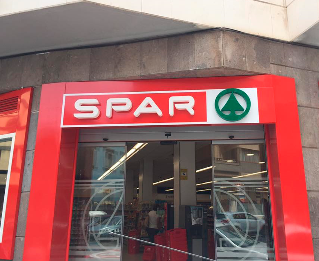 rotulos para grandes superficies en las palmas