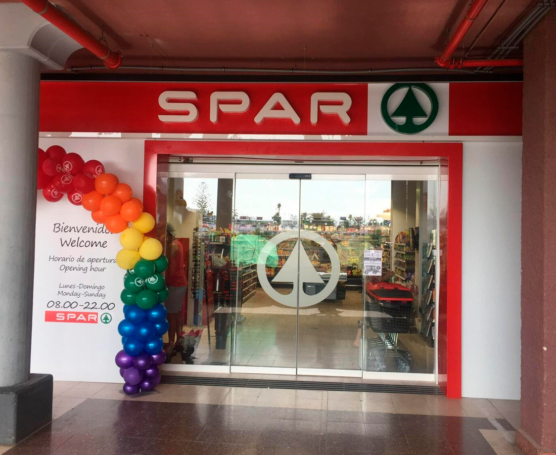 rotulos para grandes superficies en las palmas